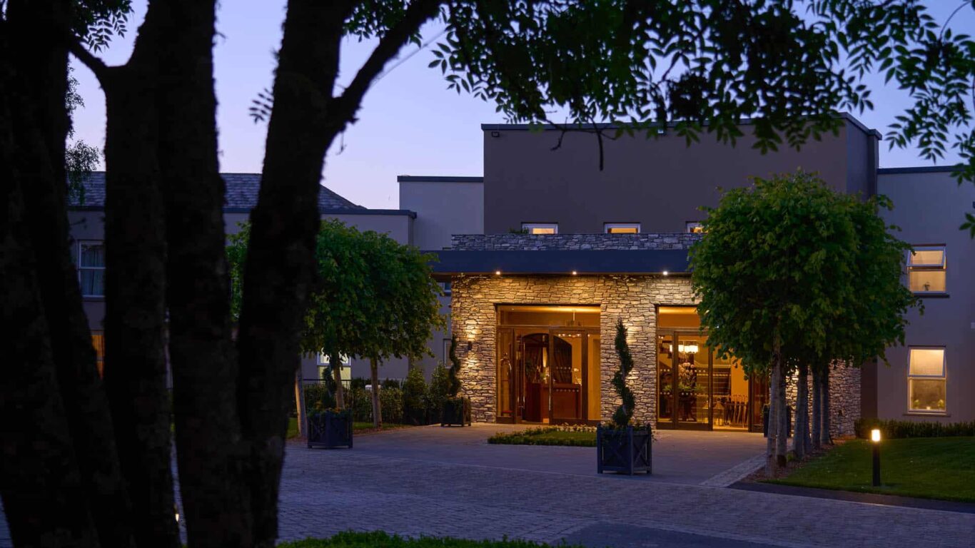 Tulfarris-Hotel-Entrance-Nighttime